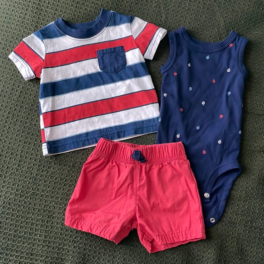 Carter’s 3 Piece Set - 0-3 Month Boy